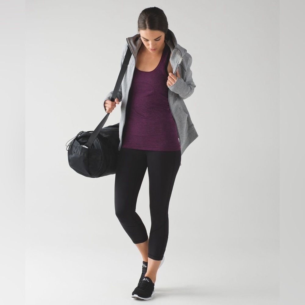 Lululemon purple swiftly tech racer back, size 4